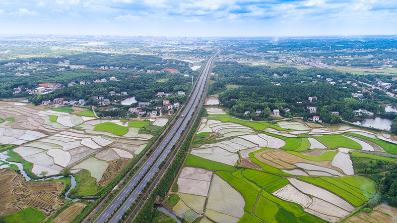 17、芙蓉大道湘陰段道路工程（3）.jpg
